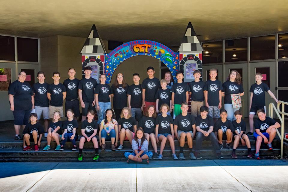 19884086_10154690035812647_5658604175679350911_n - Copy