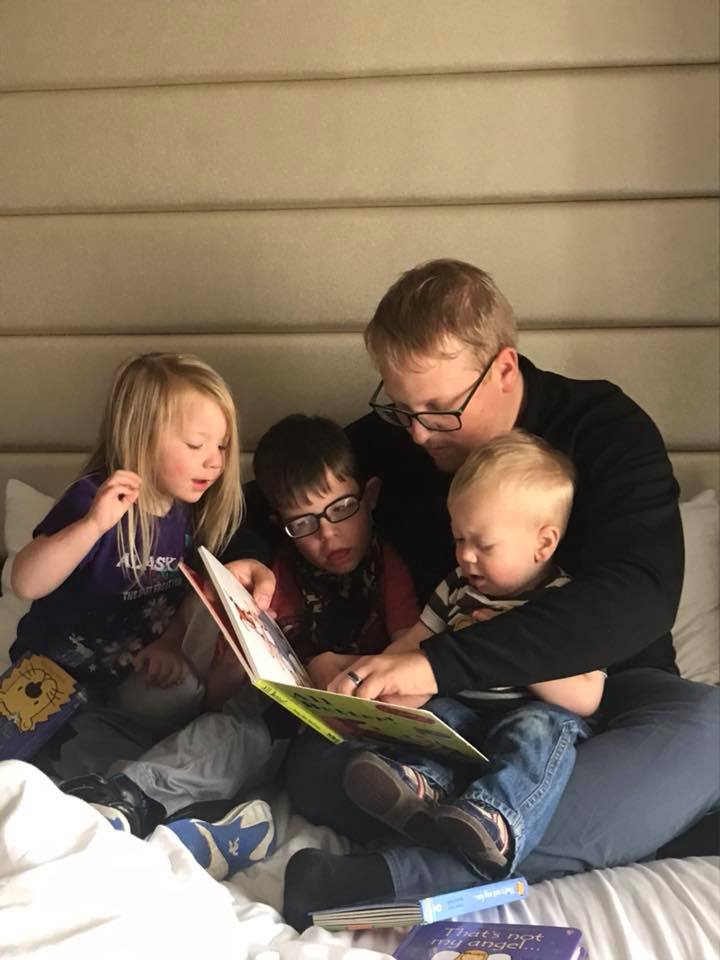 30704458_10213499855508633_4923284143405531136_n